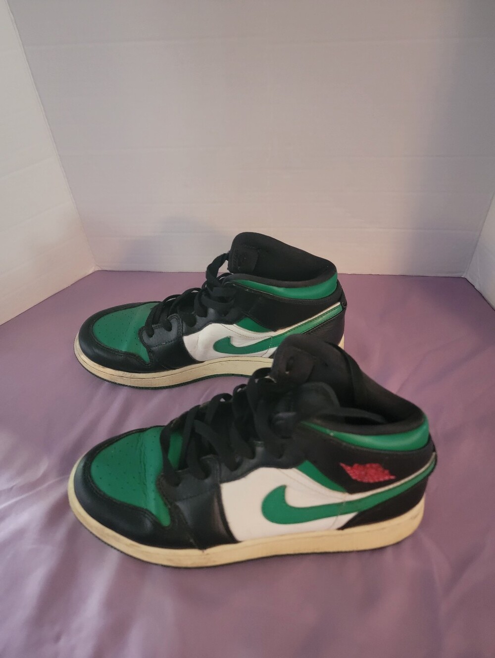 Kids Black, Green & White High-Top Sneakers Size 7y
